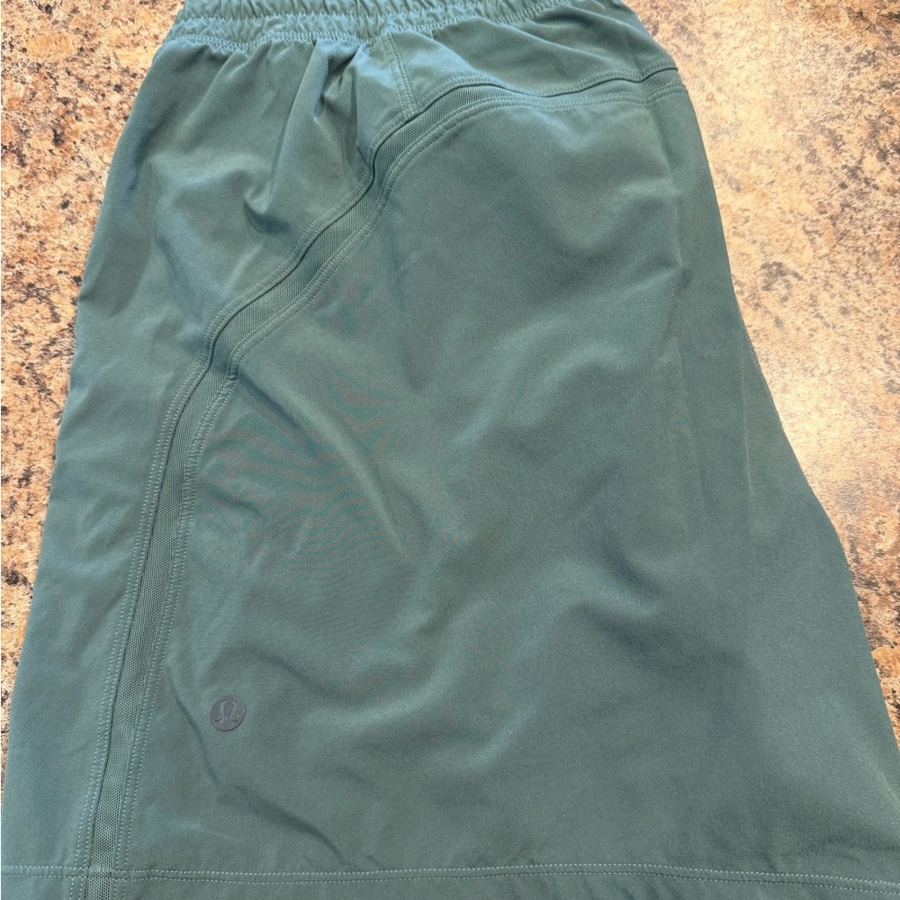 Lululemon pace breaker lined shorts, XL 5”inseam